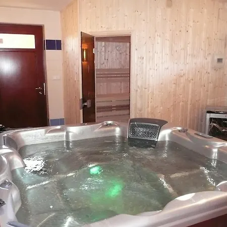 Nyaraló Wellness Rosnatka Kvilda