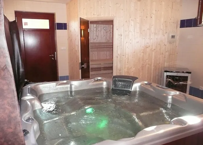بيت للعطل Wellness Rosnatka كفيلدا